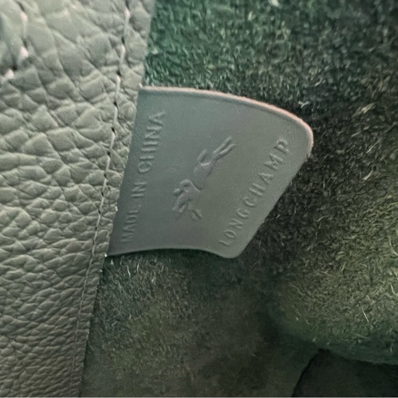 Longchamp Roseau Essential Grained Leather Sage Green Cuir Shoulder Tote Bag - Picture 8 of 9